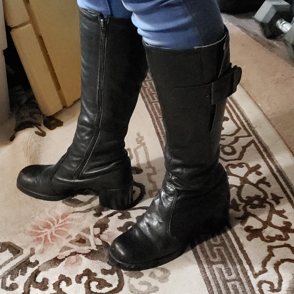 Vintage 1970s tall boots